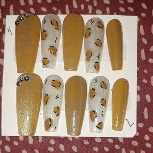 Hand Crafted Gold and Silver Leopard Print Nail Set